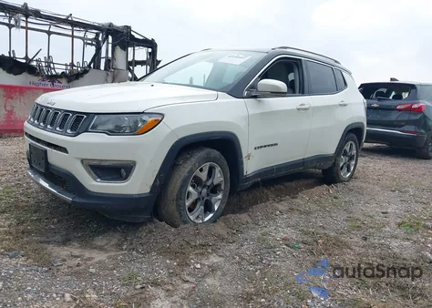 2018 Jeep Compass Limited 4X4 из США, поврежденный, VIN 3C4NJDCB5JT100817